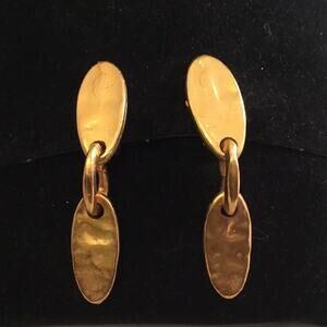 Vintage BICHE de BERE Brutalist/Modernist Hammered Gold tone Drop Earrings